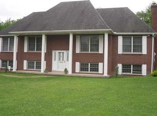 376 Vernon Dr, West newton, PA 15089