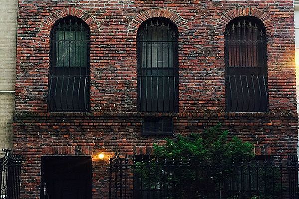 1st image of 410 E 50th St APT 2
