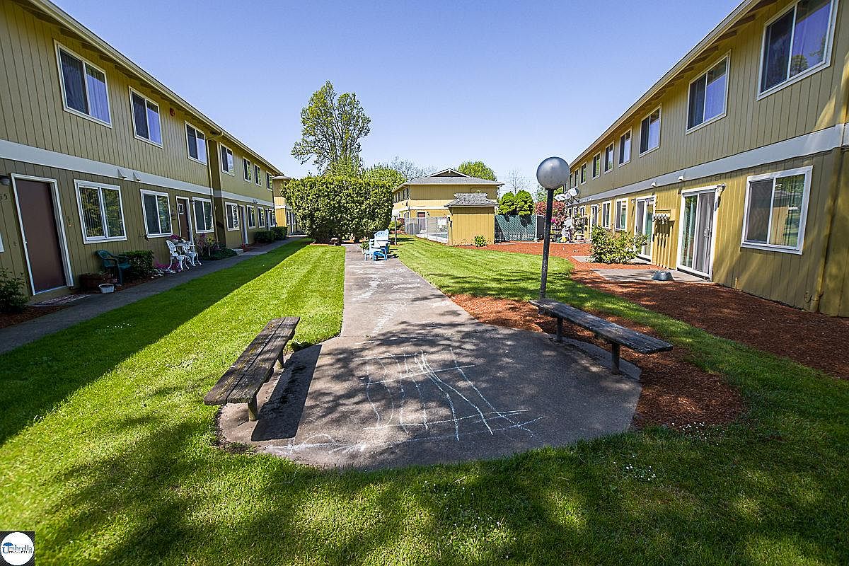 1719 17th St 2 Bedroom, Springfield, OR 97477 Zillow