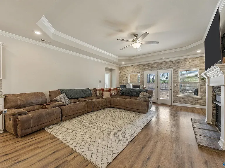 280 Falcon Ridge Dr — Photo 6