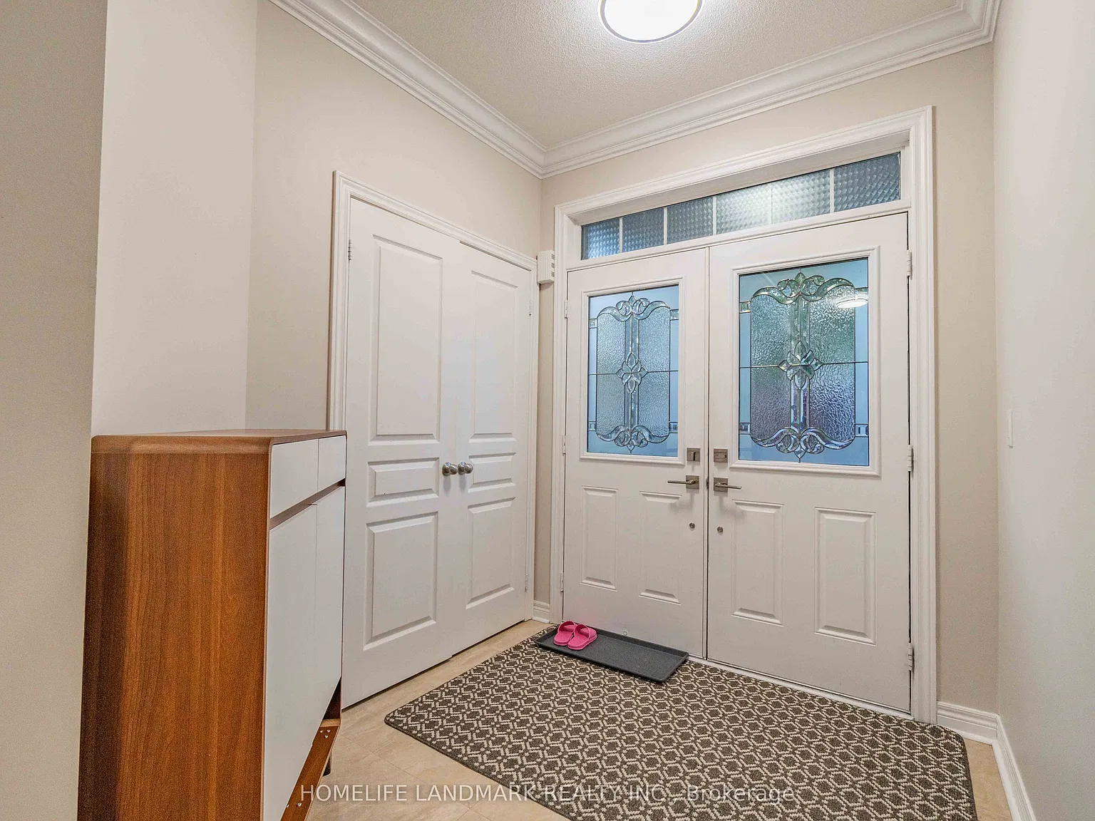 5 bed, $5,500 — Photo 2
