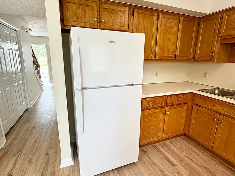 1100 Pine St #A — Photo 11