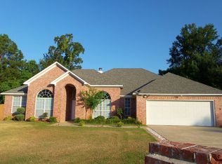 6105 Ruston Rd, Texarkana, TX 75503