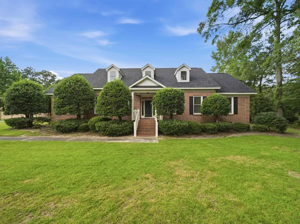 1318 Longstreet Rd, Lugoff, SC 29078