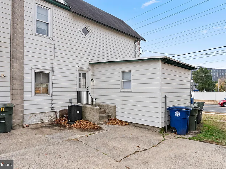 302 N Main St #3 — Photo 20