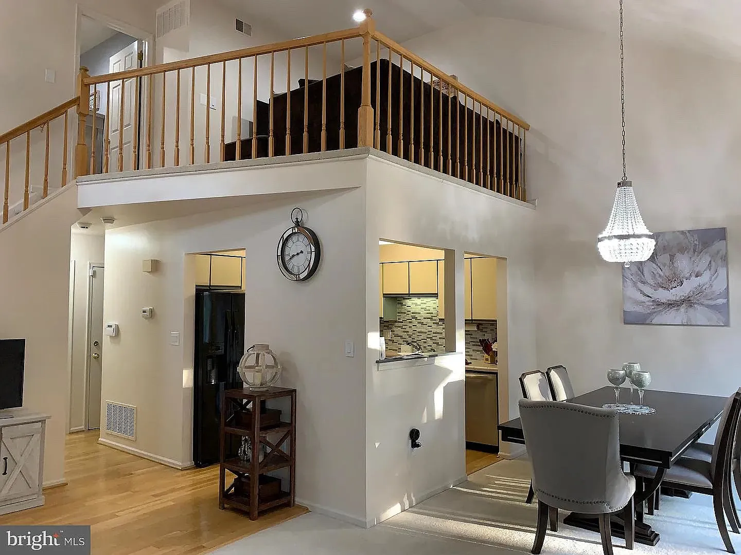 2 bed, 2.5 bath, 1450 sqft, $2,555 — Photo 2
