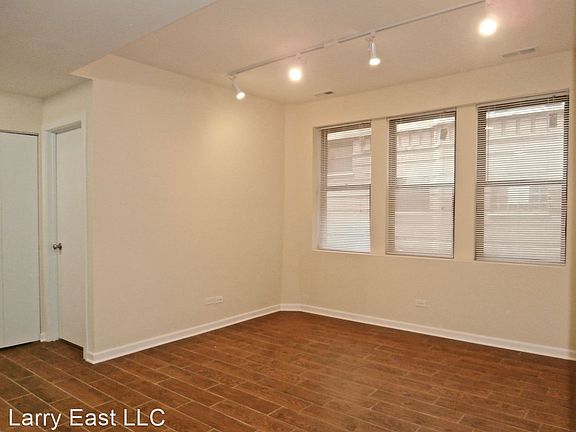 5th image of 3001 W Lawrence Ave #3199596