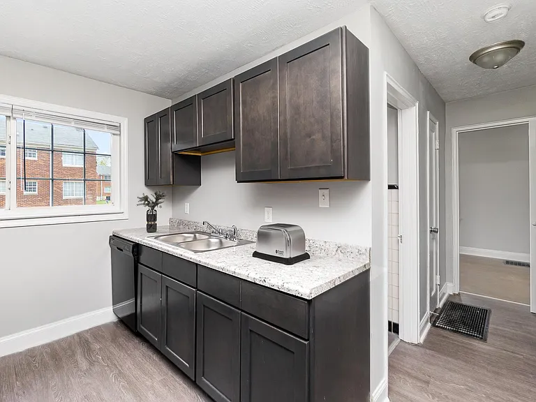 Heritage Green Apartments — Photo 40