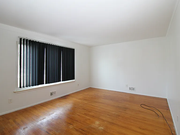 25815 Midway St — Photo 11