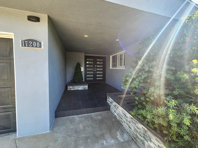 17200 Willard St — Photo 56