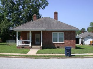 110 Kitson St, Ninety Six, SC 29666