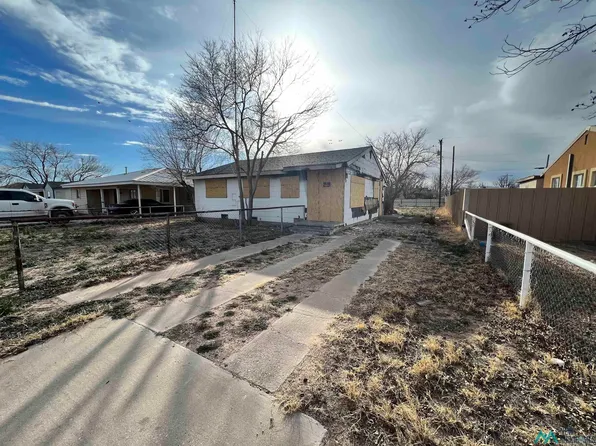 603 S 3rd St, Jal, NM 88252