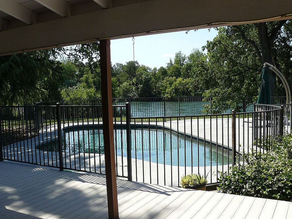 Riverfront with 4.5 acres