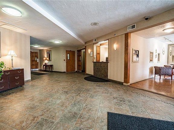 3rd image of 11850 Edgewater Dr APT 411