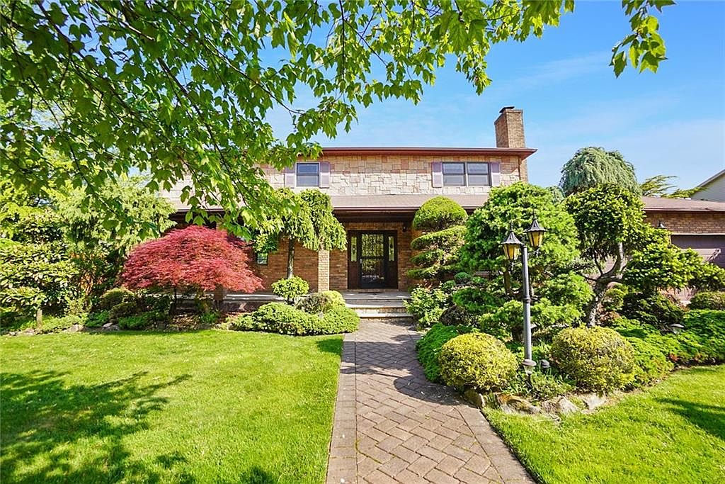 901 Ionia Ave, Staten Island, NY 10309 Zillow