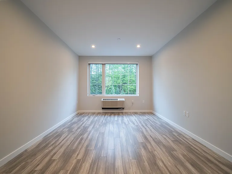 62 Broadway #205 — Photo 7
