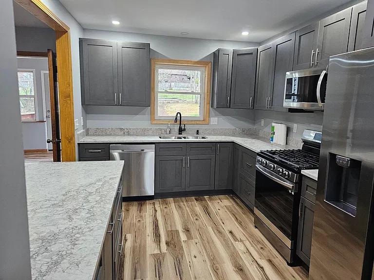 6231 Highland Dr — Photo 4