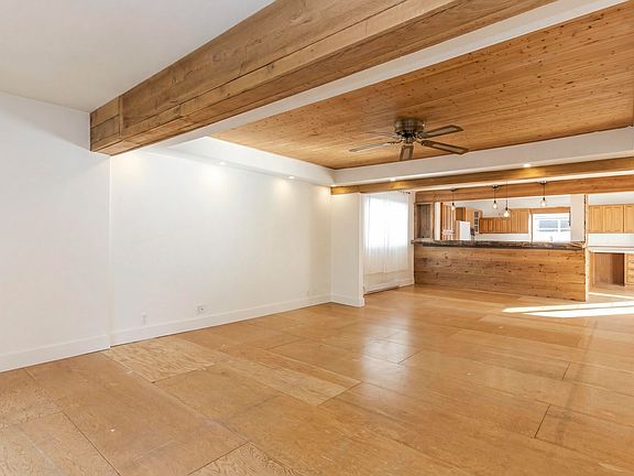 3rd image of 37970 5th Ave