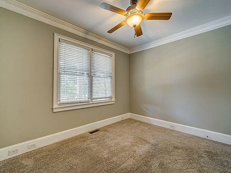 3530 Glenwood Rd — Photo 15