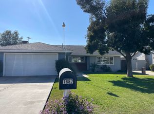1687 W School Ave, Porterville, CA 93257