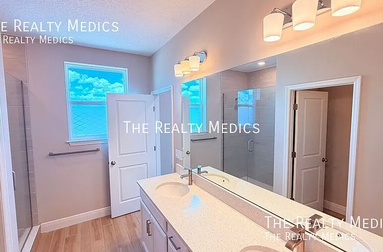 6495 Cyrils Dr — Photo 19