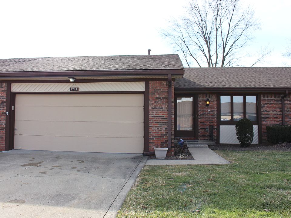 1st image of 1211 Sycamore Dr