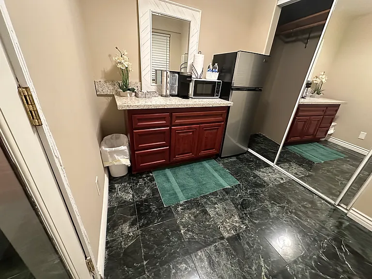Kitchenette
