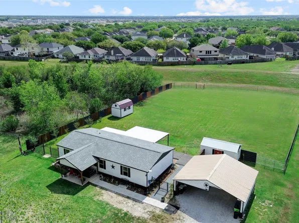 2811 Pisces St, Richmond, TX 77469