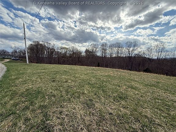 4th image of 0 Bennington Ln
