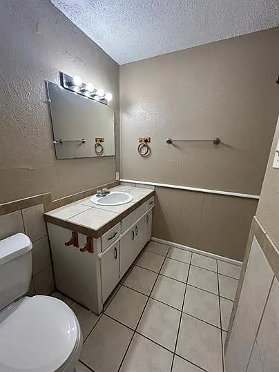 124 Temple Ave — Photo 12