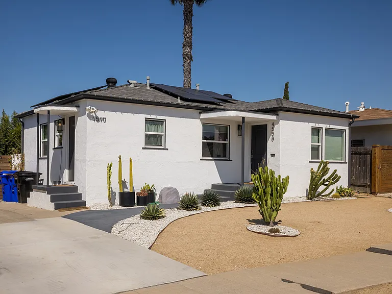 4590 Winona Ave — Photo 1