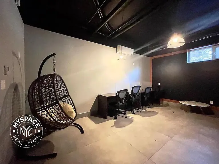 2021 Farragut Rd #3C — Photo 13