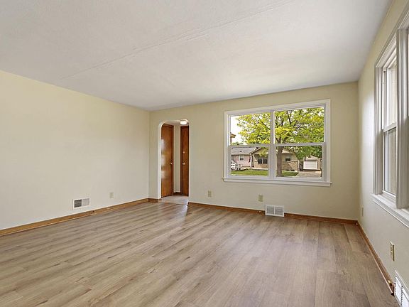 3rd image of 1815 29th STREET
