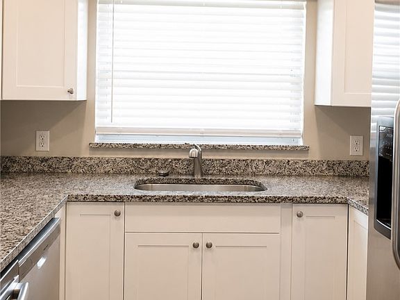3rd image of 1904 Santa Barbara Blvd APT 4