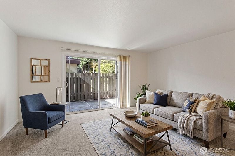 4th image of 14200 SE 6th ST #32