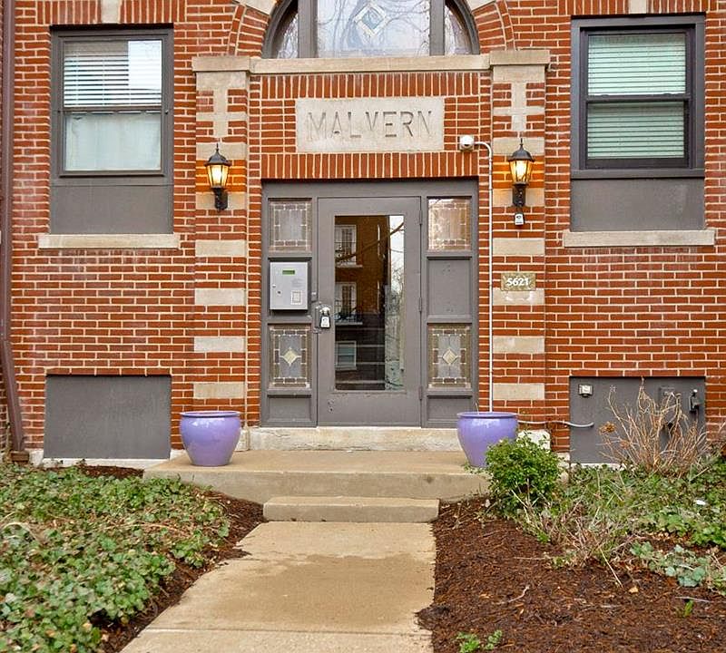 5621 Pershing Ave APT 11, Saint Louis, MO 63112