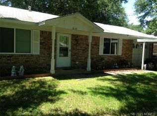 1003 SW 3rd St, Wagoner, OK 74467