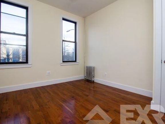 5th image of 161 Troutman St #3