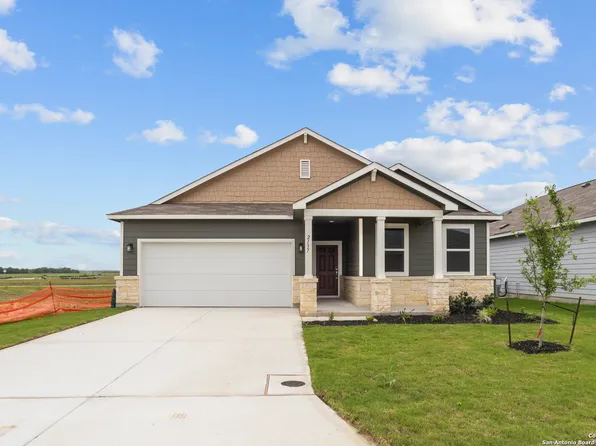 2137 Maestro Drive, Seguin, TX 78155
