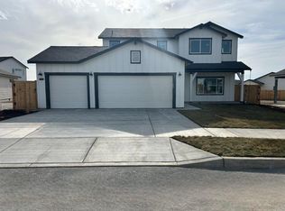 1086 NW Walnut Ave #72, Redmond, OR 97756