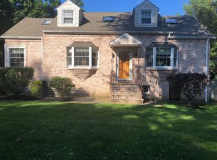 11 Debbie Pl, Berkeley Heights, NJ 07922