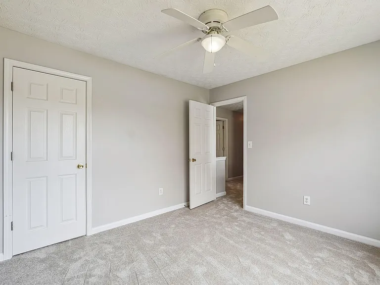 1345 Holleybrooke Dr — Photo 18
