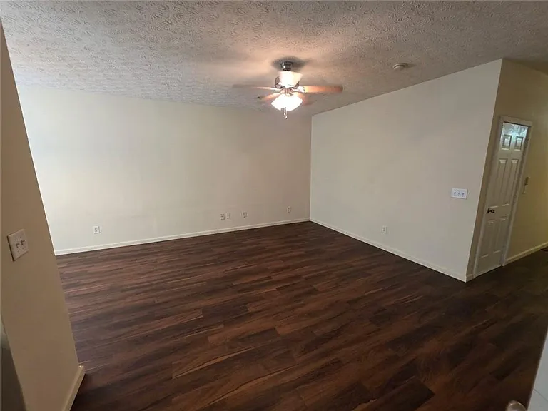 4332 Park Gate Dr #175 — Photo 13