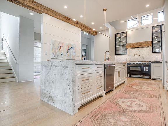 4th image of 357 Wood Lake Rd