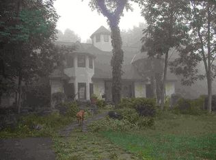 66 Iron Mountain Rd, Warwick, NY 10990