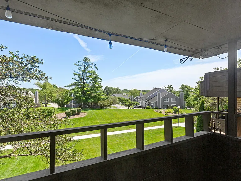 1365 N Sterling Ave #208B — Photo 13