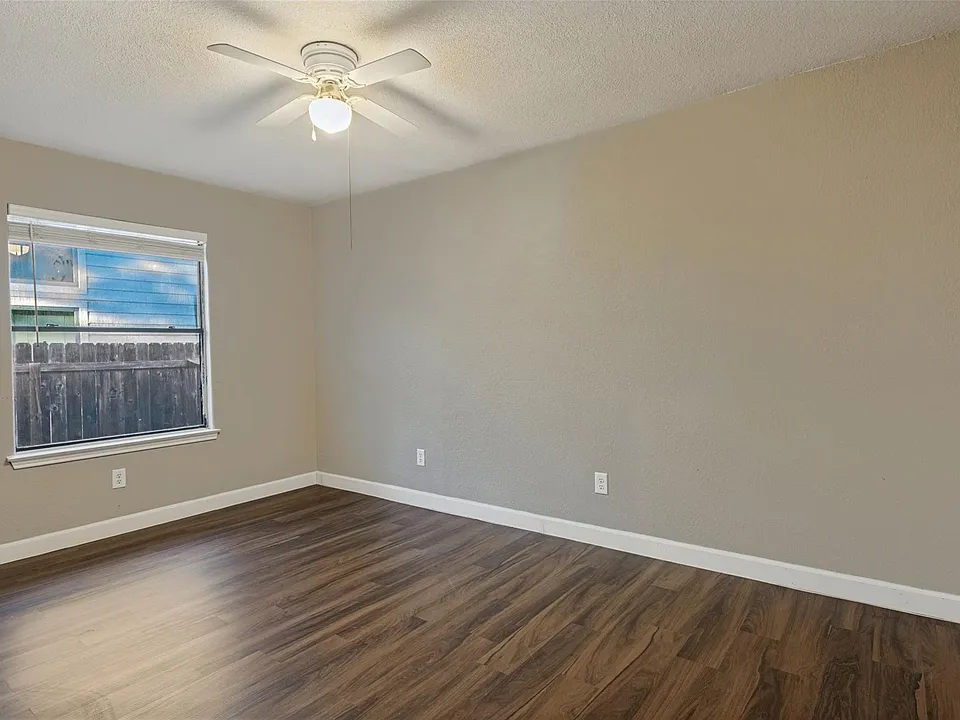 12314 Thompkins Dr