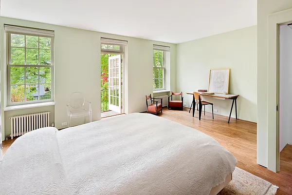 Rented by Douglas Elliman | media 9