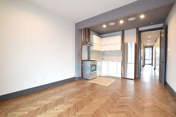 Rented by null | media 14