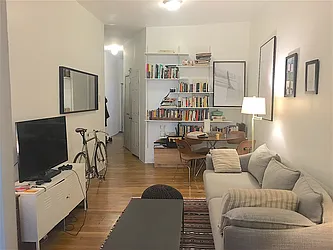 Rented by R New York